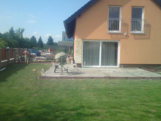 02.jpg